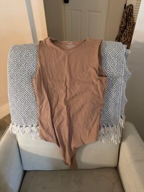 nuuds Sleeveless Ribbed Bodysuit in Brown